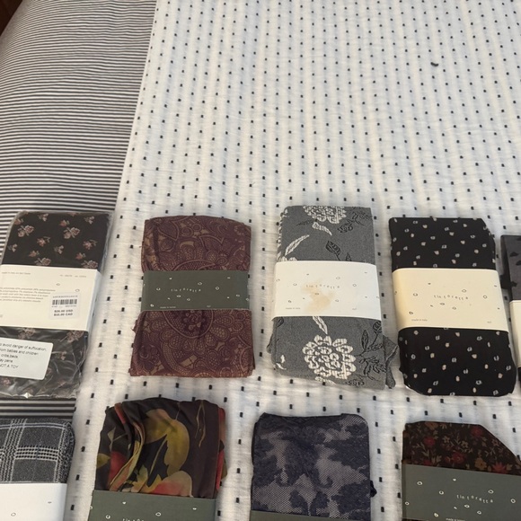 LOT of Anthropologie Patterned Tights - NWT All M/L - Picture 4 of 9